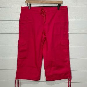 NWT For The Republic Pink Cargo Capris Size 8